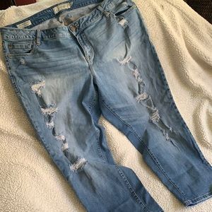 Torrid jeans ex-boyfriend cute distressed light colored sz 20